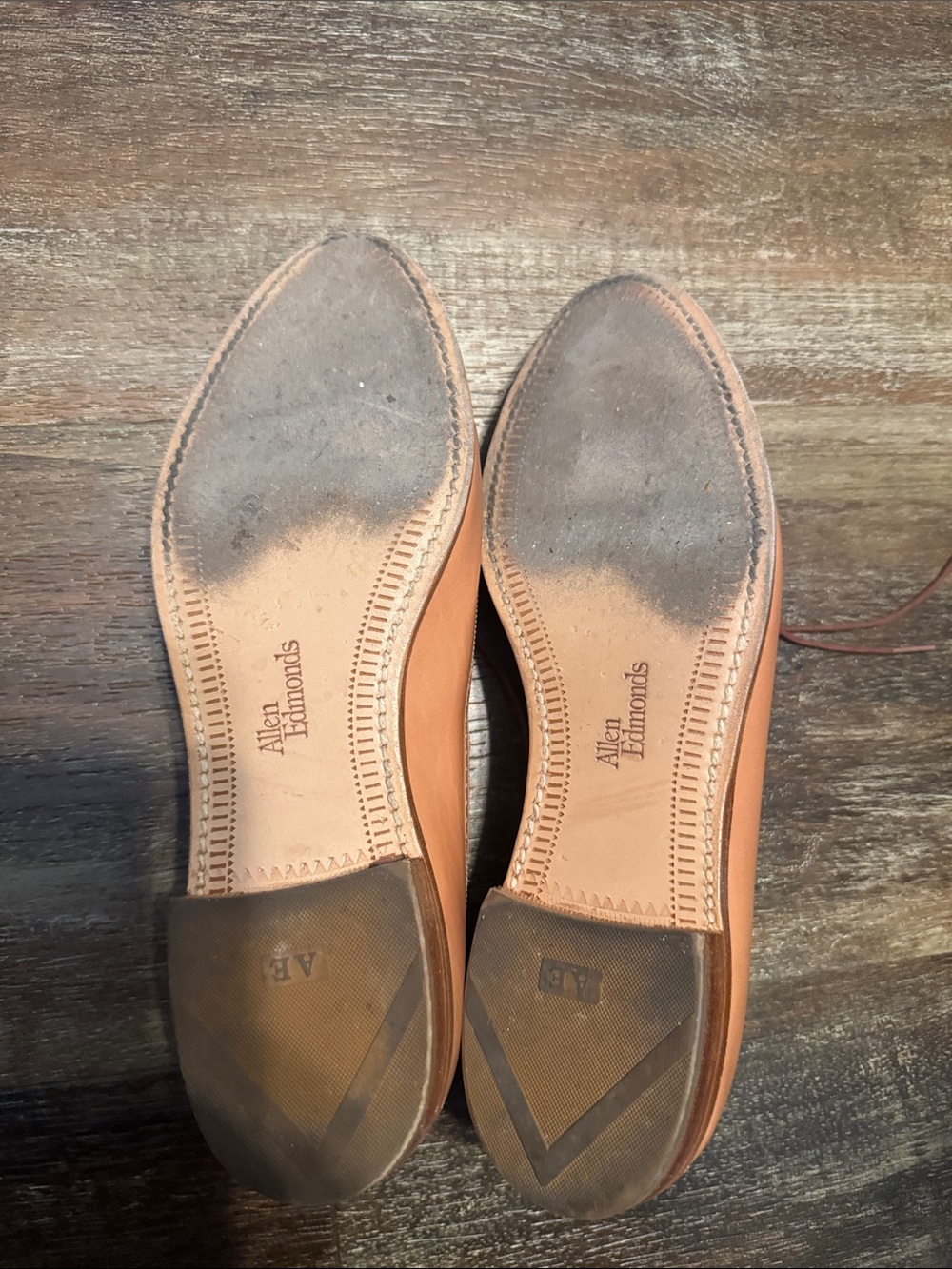 Allen Edmonds Women’s Light Brown Leather Wingtip Oxfords Size 7.5 - Picture 4 of 5